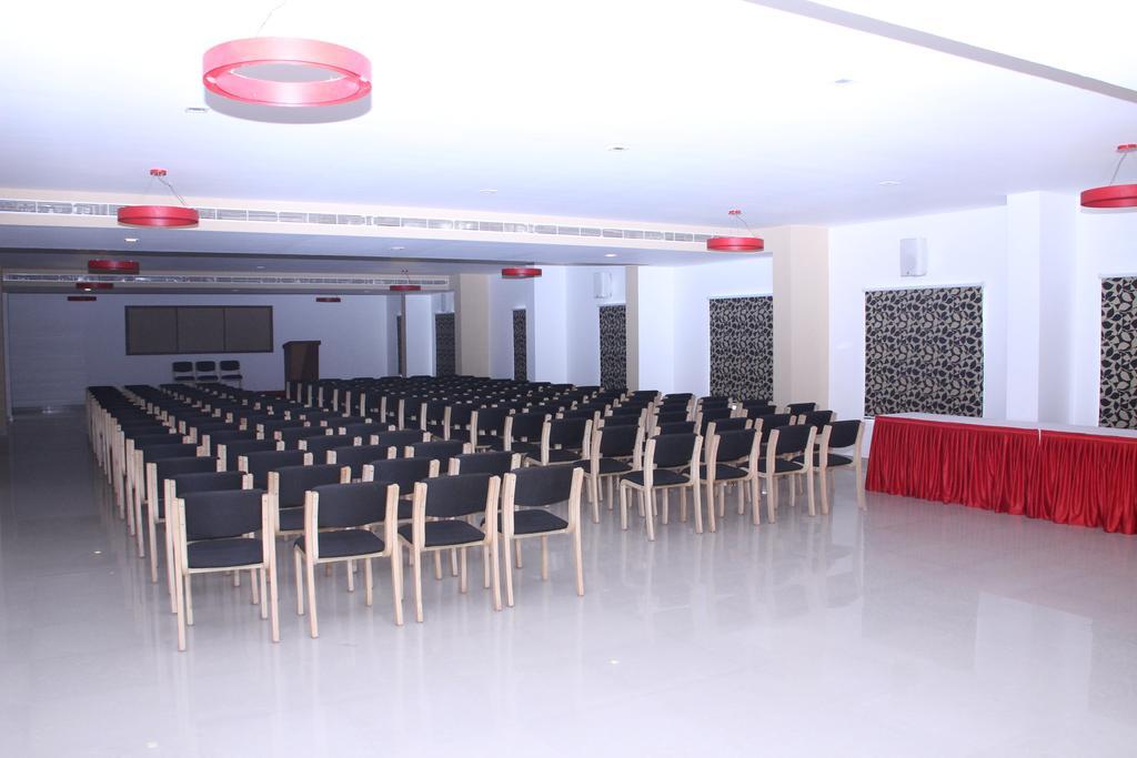 โรงแรม ฮิลล์ส พาร์ค Pathanamthitta ภายนอก รูปภาพ
