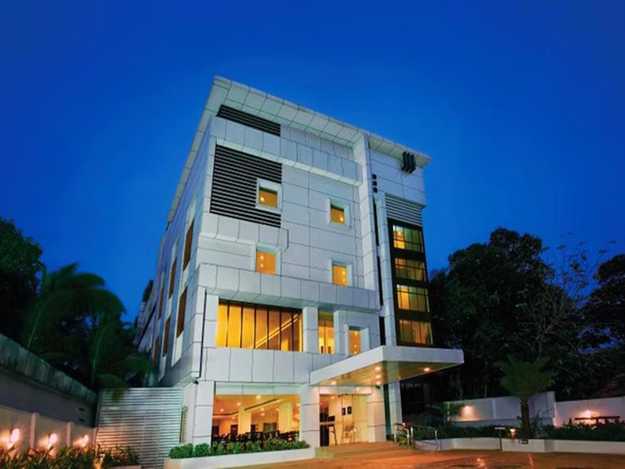 โรงแรม ฮิลล์ส พาร์ค Pathanamthitta ภายนอก รูปภาพ
