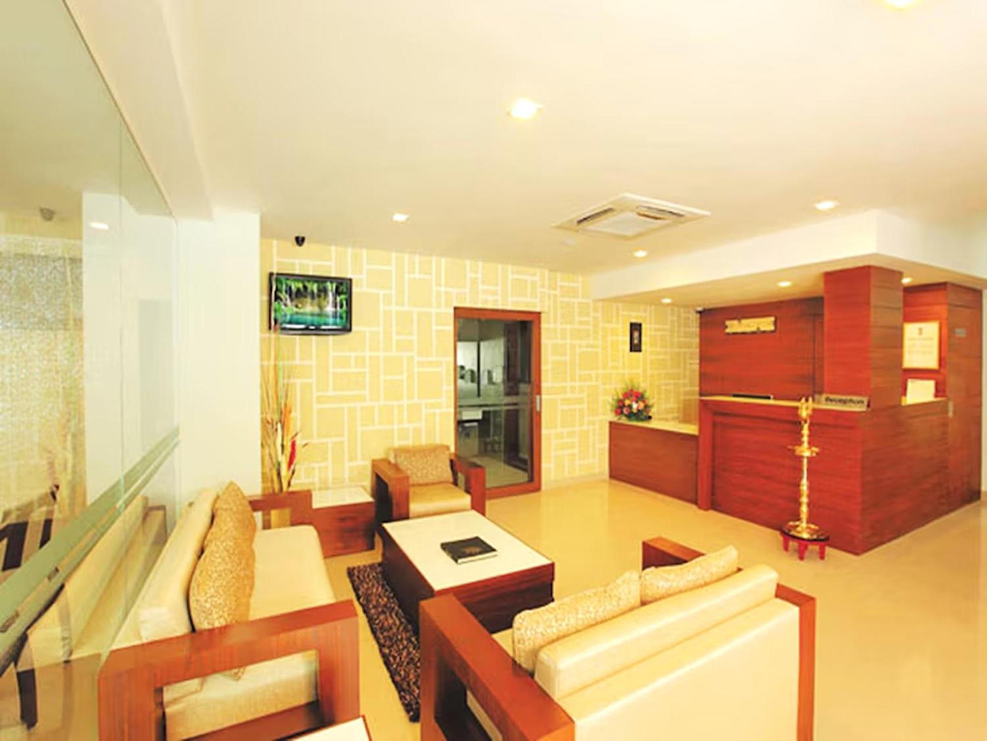 โรงแรม ฮิลล์ส พาร์ค Pathanamthitta ภายนอก รูปภาพ